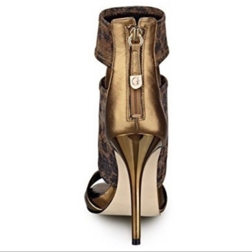 GUESS CAYEN CUTOUT HEELS - Picture 5 of 5